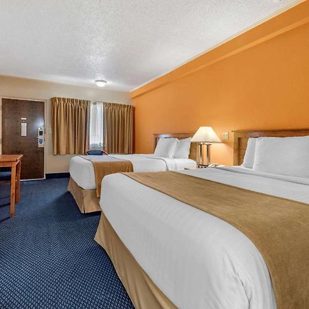 Asam Hotel Goodland Екстериор снимка