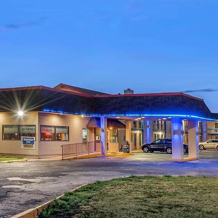 Asam Hotel Goodland Екстериор снимка