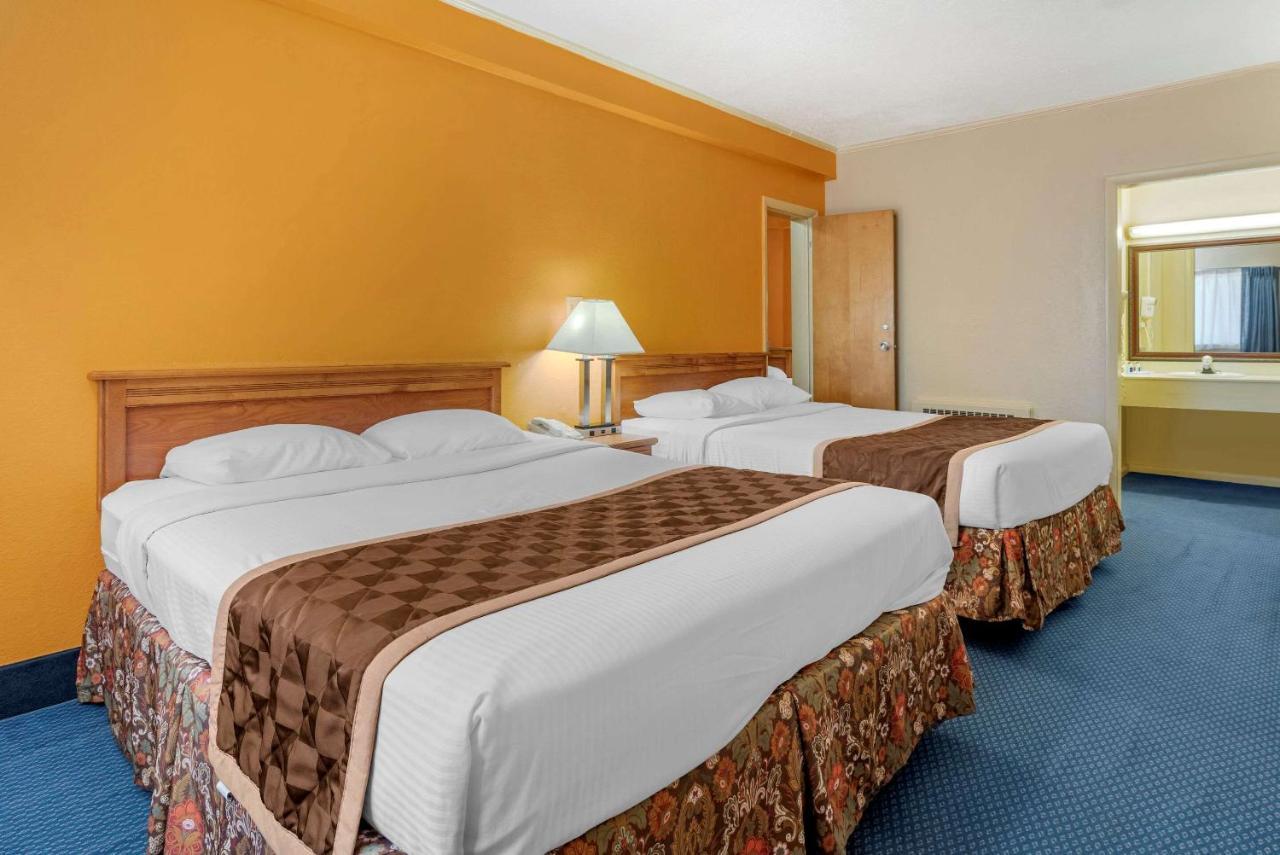 Asam Hotel Goodland Екстериор снимка