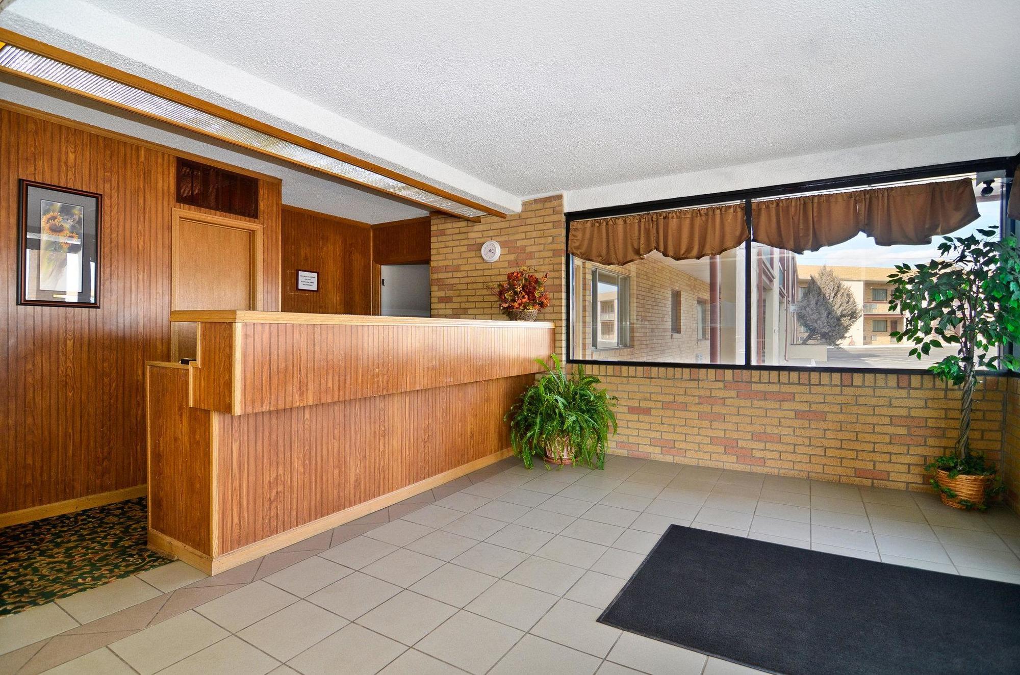 Asam Hotel Goodland Екстериор снимка